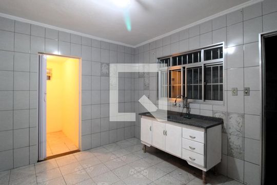 Cozinha 1 de casa à venda com 5 quartos, 180m² em Vila Medeiros, São Paulo