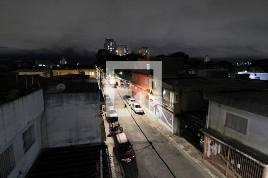 Vista de casa à venda com 5 quartos, 180m² em Vila Medeiros, São Paulo
