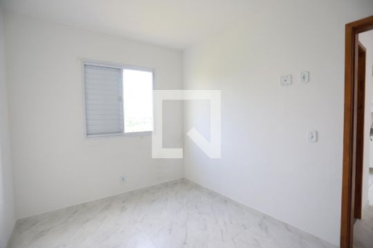 Quarto 1 de apartamento para alugar com 2 quartos, 48m² em Jardim Casa Branca, Suzano