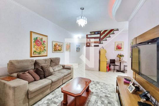 Sala de casa para alugar com 4 quartos, 230m² em Loteamento Villa Branca, Jacareí