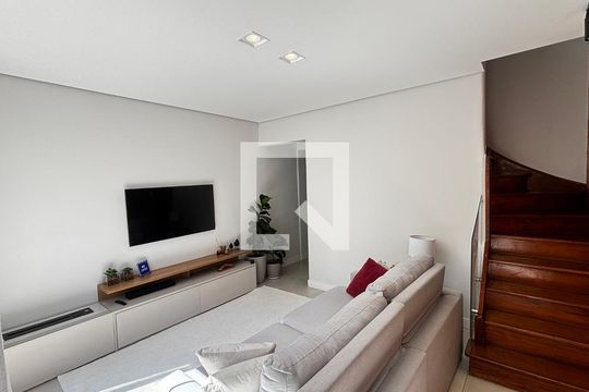 Casa à venda com 2 quartos, 113m² em Campestre, Santo André
