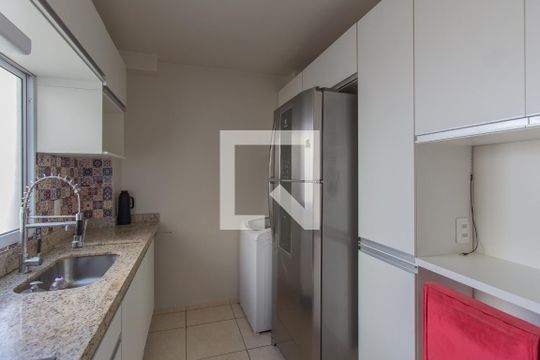 Cozinha - Armários de apartamento à venda com 2 quartos, 42m² em Estância Velha, Canoas