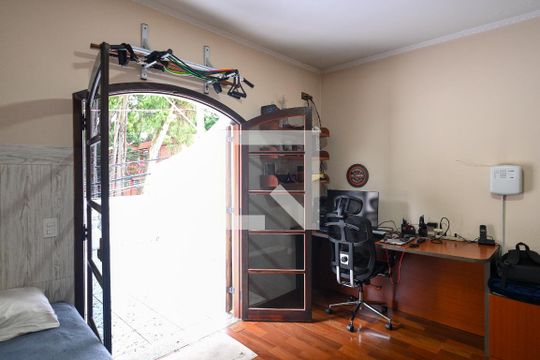 Quarto de casa à venda com 3 quartos, 188m² em Vila Moinho Velho, São Paulo