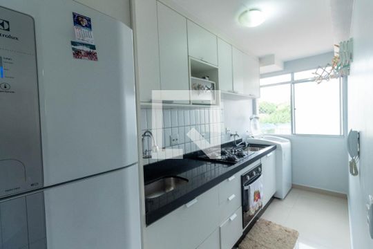 Cozinha de apartamento à venda com 2 quartos, 49m² em Jardim São Nicolau, São Paulo