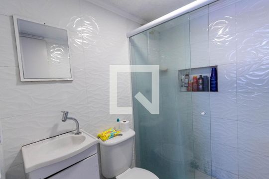 Banheiro de apartamento à venda com 2 quartos, 49m² em Jardim São Nicolau, São Paulo