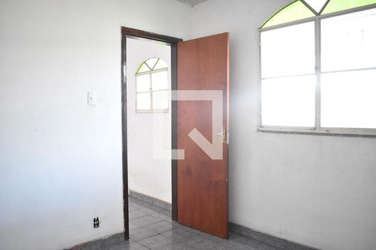 Quarto de casa à venda com 1 quarto, 48m² em Campo Grande, Rio de Janeiro