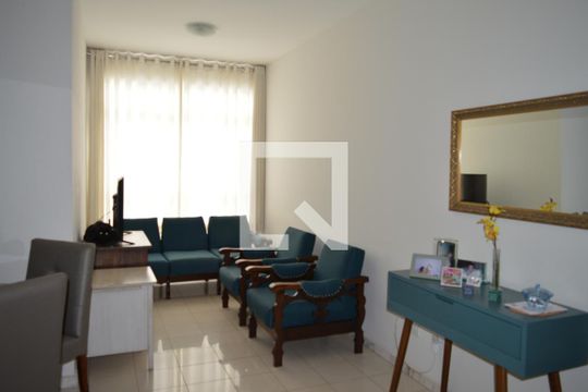 Sala de apartamento para alugar com 3 quartos, 80m² em Parque Recreio, Contagem
