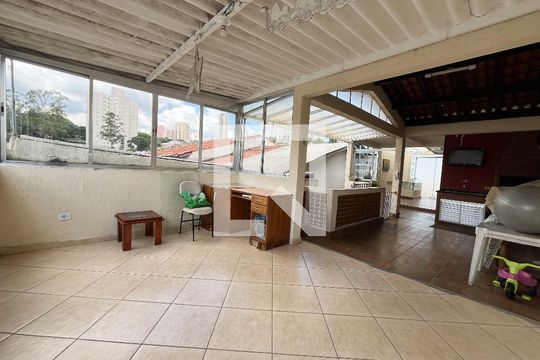 Área externa de casa à venda com 3 quartos, 200m² em Vila Paulista, São Paulo