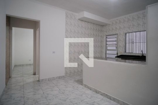 Casa à venda com 1 quarto, 40m² em Jardim Eliane, São Paulo