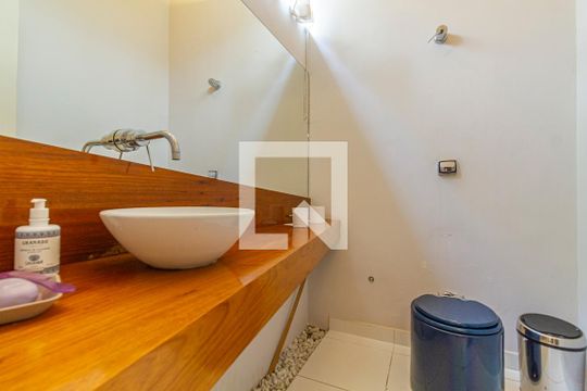 Lavabo de casa à venda com 3 quartos, 360m² em Jardim Paulista, São Paulo