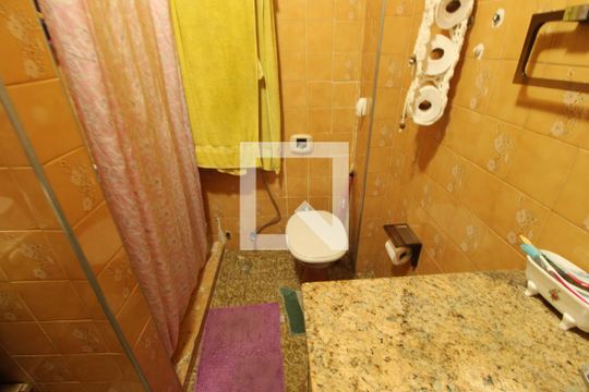Banheiro de apartamento à venda com 3 quartos, 68m² em Engenho de Dentro, Rio de Janeiro