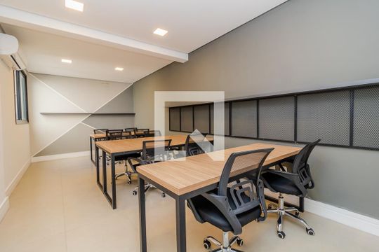 Área comum - Escritório de kitnet/studio à venda com 1 quarto, 47m² em Farroupilha, Porto Alegre