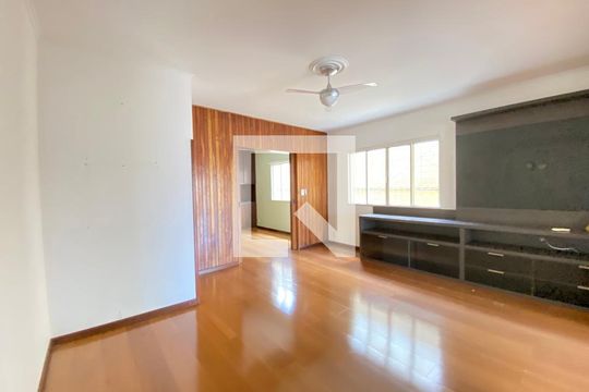 Casa à venda com 4 quartos, 529m² em Marechal Rondon, Canoas