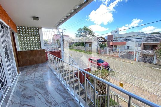 Casa à venda com 4 quartos, 529m² em Marechal Rondon, Canoas