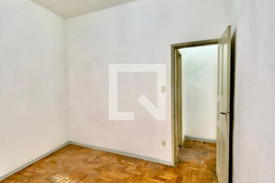 Quarto  de apartamento para alugar com 1 quarto, 50m² em Del Castilho, Rio de Janeiro