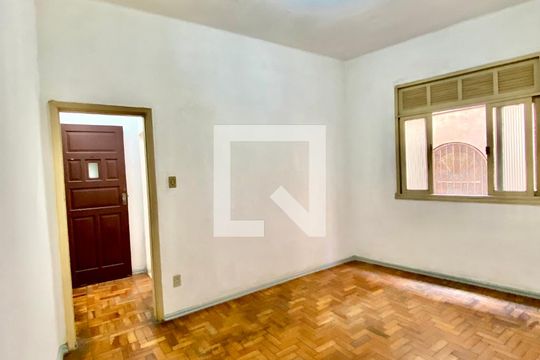 Sala de apartamento para alugar com 1 quarto, 50m² em Del Castilho, Rio de Janeiro