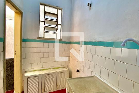 Cozinha de apartamento para alugar com 1 quarto, 50m² em Del Castilho, Rio de Janeiro