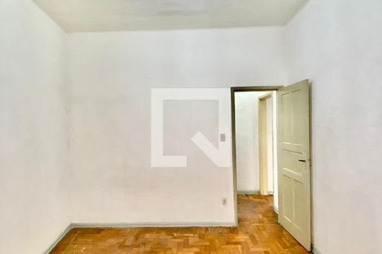 Quarto de apartamento para alugar com 1 quarto, 50m² em Del Castilho, Rio de Janeiro