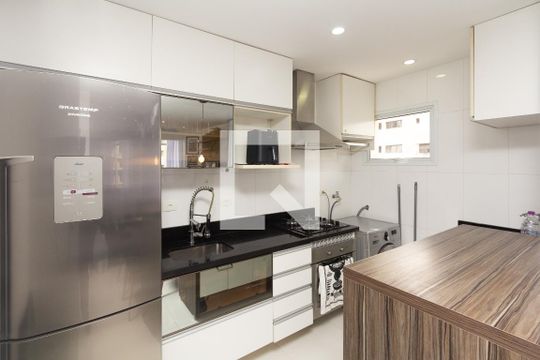 Cozinha de apartamento para alugar com 1 quarto, 52m² em Vila Nova Conceição, São Paulo