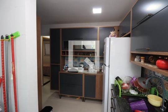 Cozinha e Área de Serviço de apartamento à venda com 2 quartos, 52m² em Penha de França, São Paulo