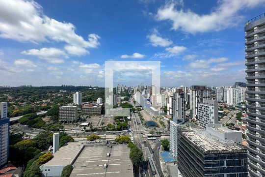 Vista Piscina de kitnet/studio à venda com 1 quarto, 25m² em Brooklin, São Paulo