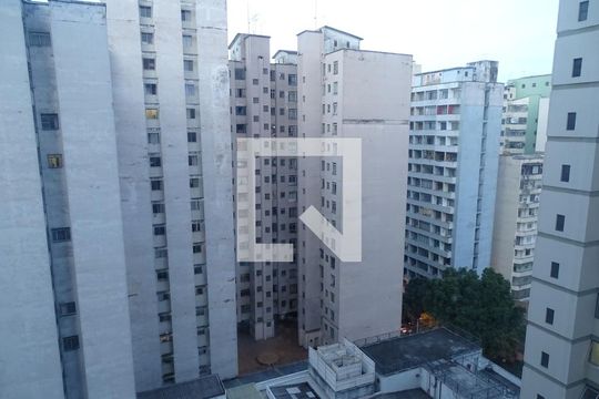 Apartamento para alugar com 2 quartos, 67m² em Centro, Belo Horizonte