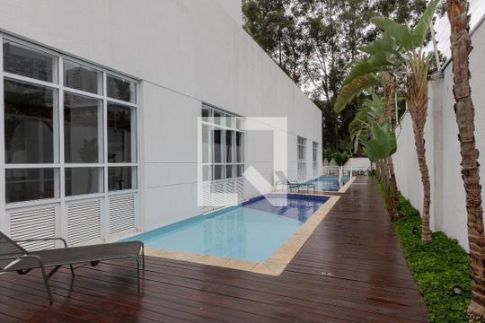 Piscina de apartamento para alugar com 2 quartos, 67m² em Brooklin, São Paulo