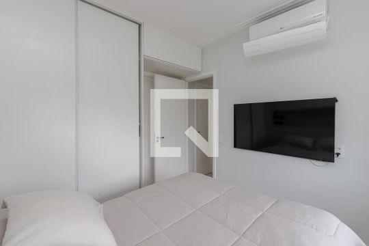 Suíte de apartamento para alugar com 2 quartos, 67m² em Brooklin, São Paulo