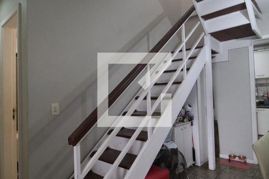 Escada de apartamento à venda com 3 quartos, 190m² em Freguesia (jacarepaguá), Rio de Janeiro