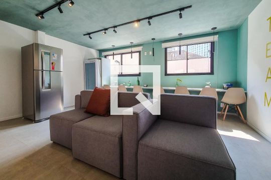 Área comum de apartamento para alugar com 1 quarto, 25m² em Sé, São Paulo