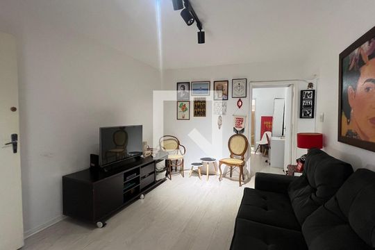 Sala de TV de apartamento para alugar com 2 quartos, 71m² em Perdizes, São Paulo
