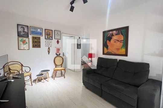 Sala de TV de apartamento para alugar com 2 quartos, 71m² em Perdizes, São Paulo
