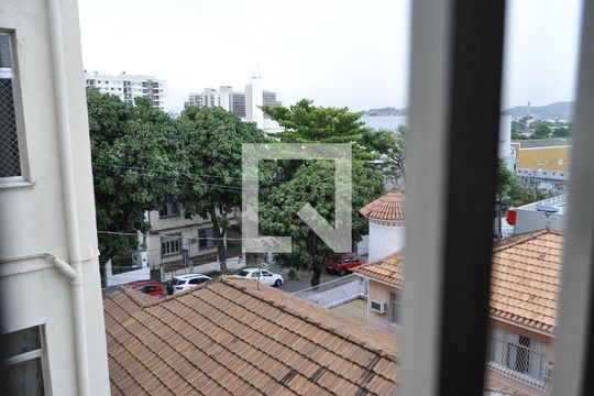 Quarto 2 vista de apartamento para alugar com 2 quartos, 70m² em Del Castilho, Rio de Janeiro