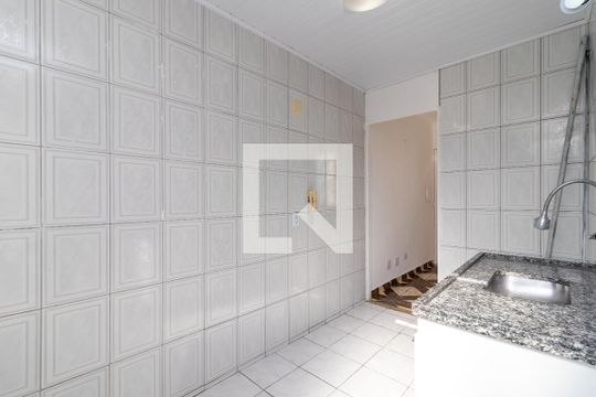 Cozinha de apartamento para alugar com 2 quartos, 47m² em Lauzane Paulista, São Paulo