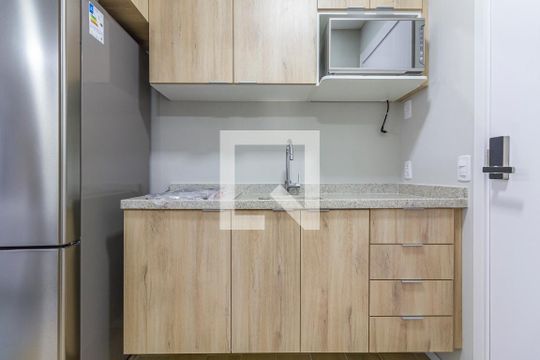 Cozinha de kitnet/studio à venda com 1 quarto, 25m² em Campo Belo, São Paulo