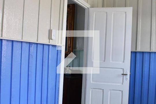 Quarto 2 de casa para alugar com 2 quartos, 218m² em Centro, Curitiba