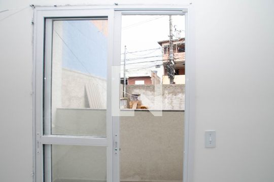 Studio de kitnet/studio para alugar com 1 quarto, 20m² em Parque Mikail, Guarulhos