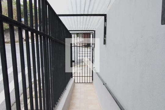 Área comum de kitnet/studio para alugar com 1 quarto, 25m² em Vila Medeiros, São Paulo