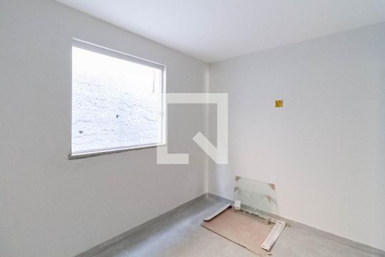 Quarto de casa à venda com 2 quartos, 70m² em Planalto, Belo Horizonte