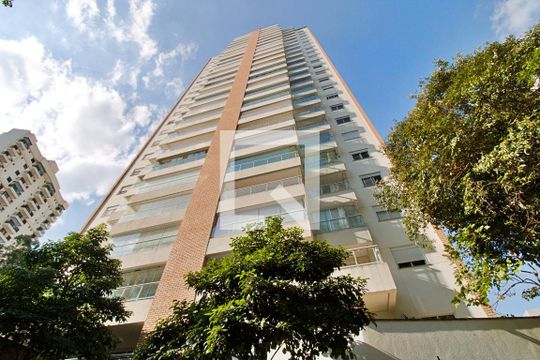 Fachada de apartamento à venda com 3 quartos, 169m² em Vila Suzana, São Paulo