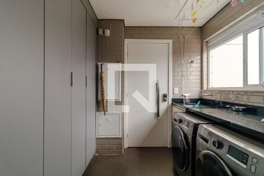 Área de Serviço de apartamento à venda com 3 quartos, 169m² em Vila Suzana, São Paulo