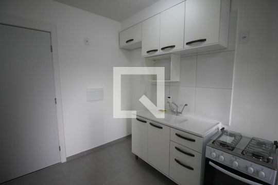 Cozinha de apartamento para alugar com 1 quarto, 35m² em Usina Piratininga, São Paulo