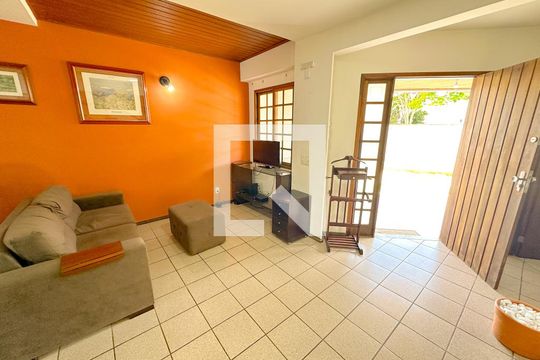 Casa de Condomínio para alugar com 2 quartos, 98m² em Ingleses do Rio Vermelho, Florianópolis