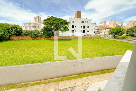 Vista do Quarto de casa de condomínio para alugar com 2 quartos, 98m² em Ingleses do Rio Vermelho, Florianópolis