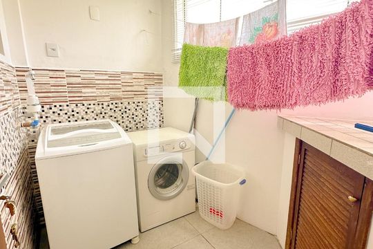 Lavanderia de casa de condomínio para alugar com 2 quartos, 98m² em Ingleses do Rio Vermelho, Florianópolis
