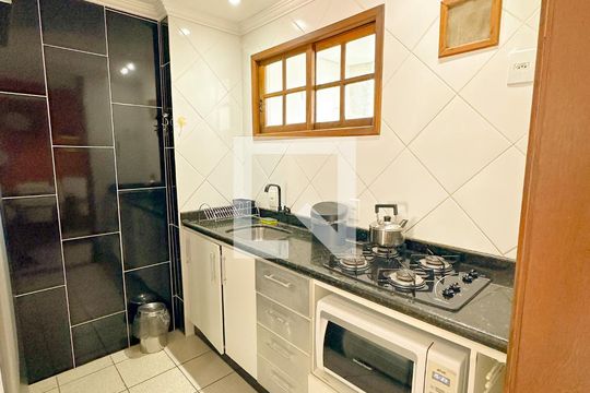Cozinha de casa de condomínio para alugar com 2 quartos, 98m² em Ingleses do Rio Vermelho, Florianópolis