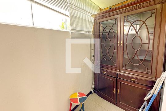 Quarto de Serviço de casa de condomínio para alugar com 2 quartos, 98m² em Ingleses do Rio Vermelho, Florianópolis