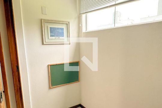 Quarto de Serviço de casa de condomínio para alugar com 2 quartos, 98m² em Ingleses do Rio Vermelho, Florianópolis