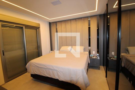 Suíte 1 de apartamento à venda com 3 quartos, 211m² em Real Parque, São Paulo