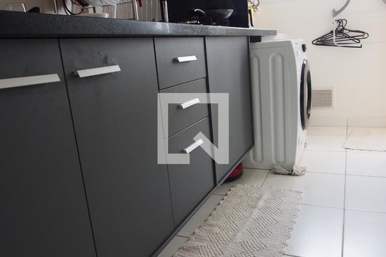 Cozinha e Área de Serviço de apartamento à venda com 2 quartos, 58m² em Medeiros, Jundiaí